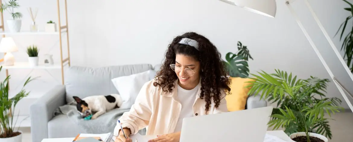 5 entreprises offrent un emploi 100% télétravail